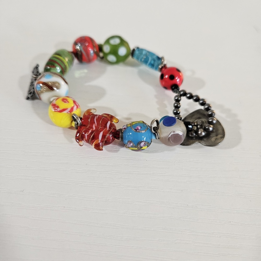 Vintage WWJD Artisan Lampwork Glass Beaded Charm Bracelet 8.5" Heart Toggle - Picture 4 of 4
